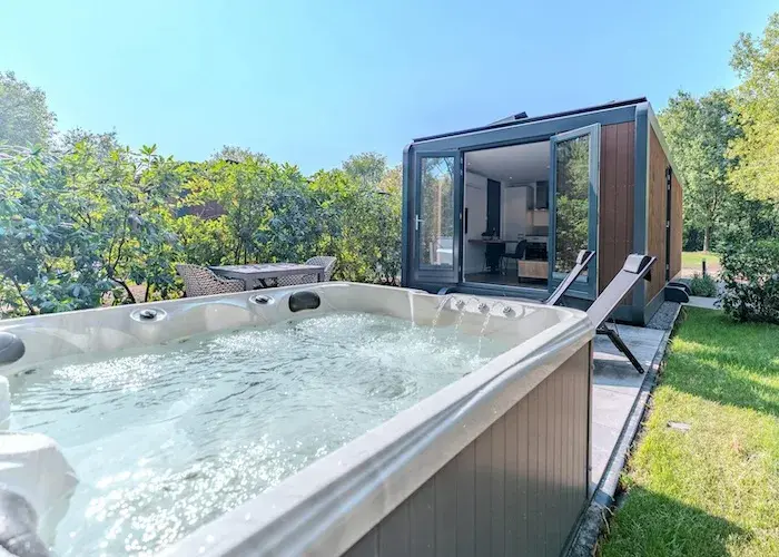 Breebronne | Chiccamping.nl Breebronne luxe camping met jacuzzi