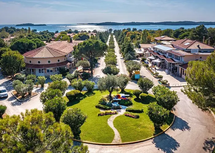 Luxe bungalows op Camping Bi Village