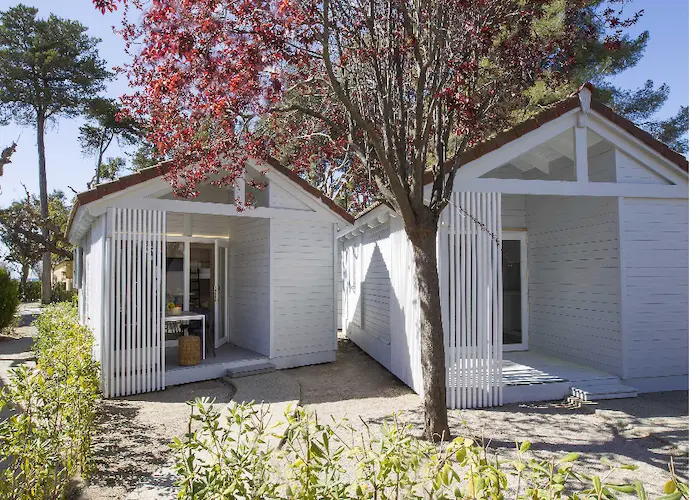 Luxe bungalows op Camping Tamarit