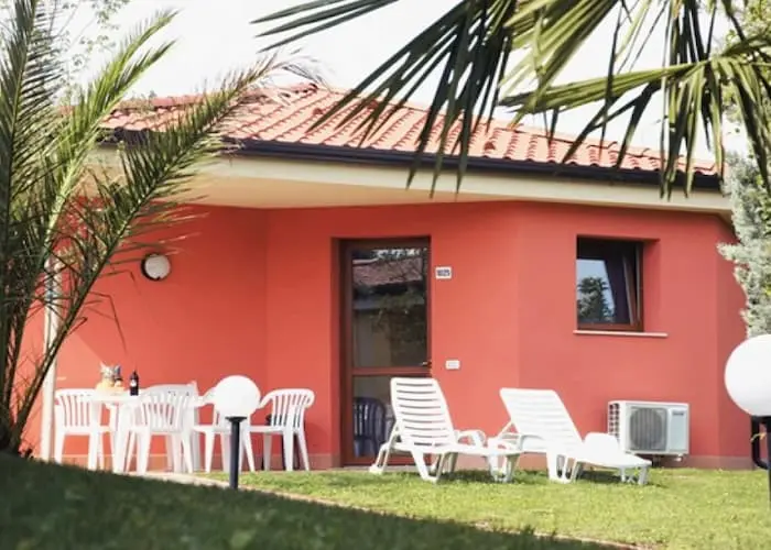 Luxe bungalows Camping Bella Italia