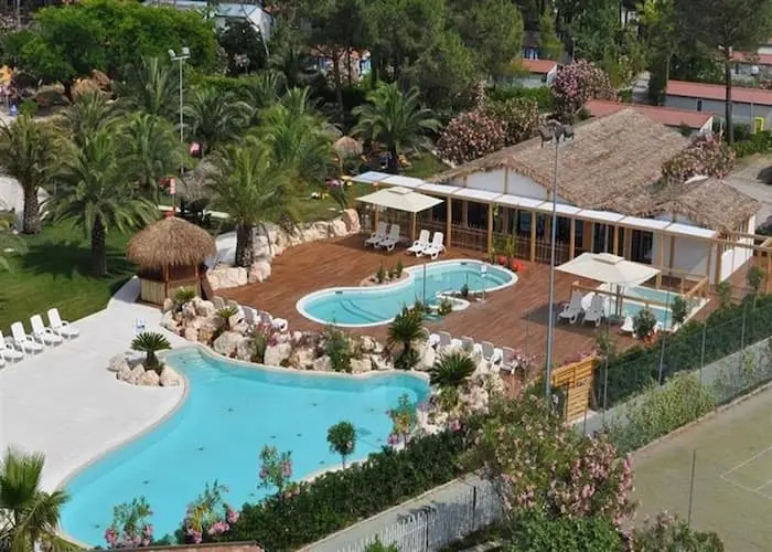 Zwembad Camping Pino Mare